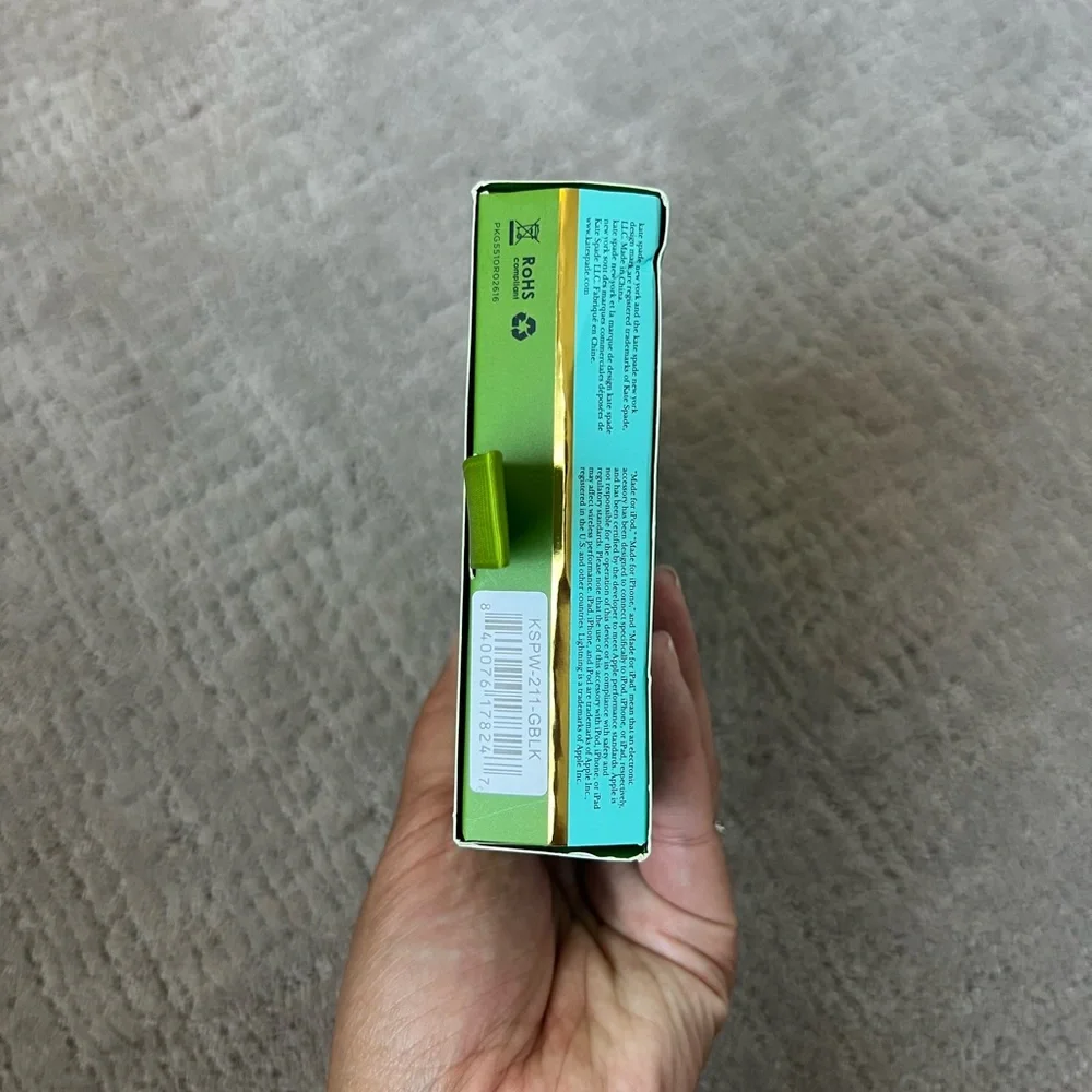 Kate Spade Portable Lighting Charging Cable for Apple Products